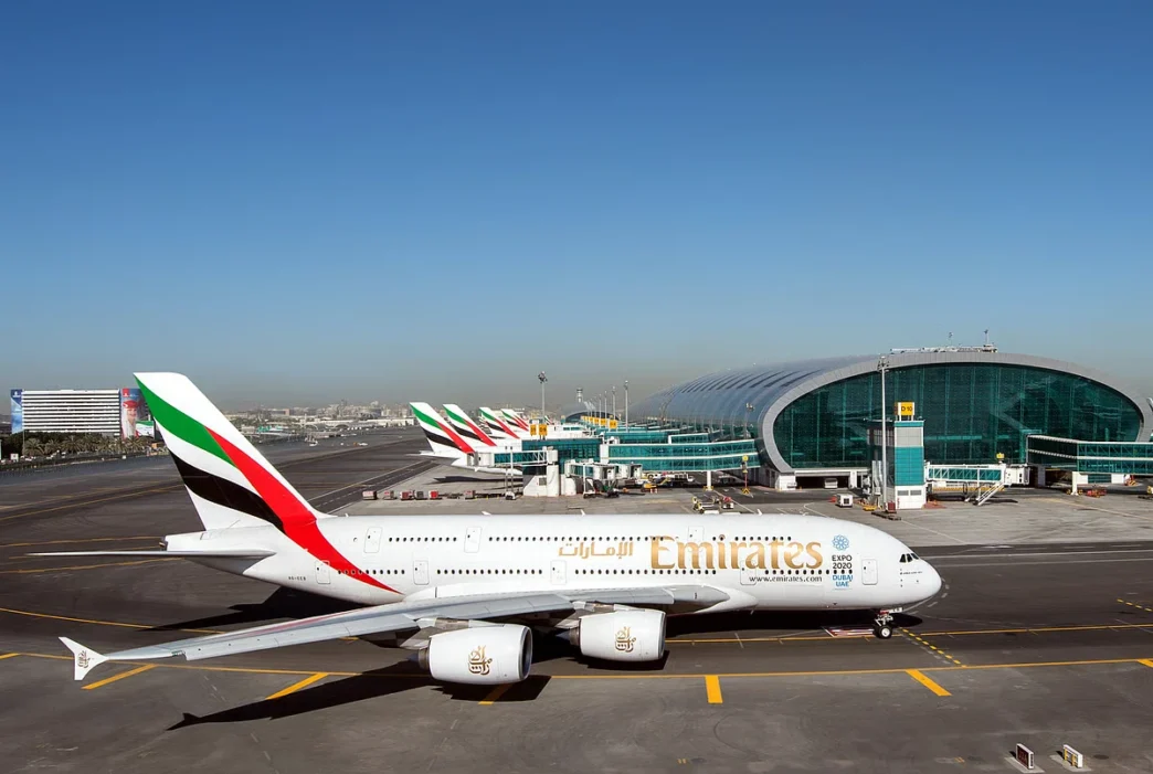 Emirates flights suspension